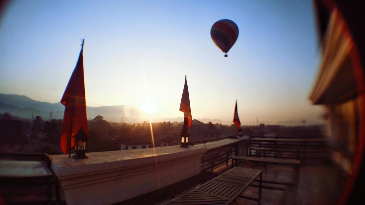Sd View Hotel Vang Vieng Exterior photo
